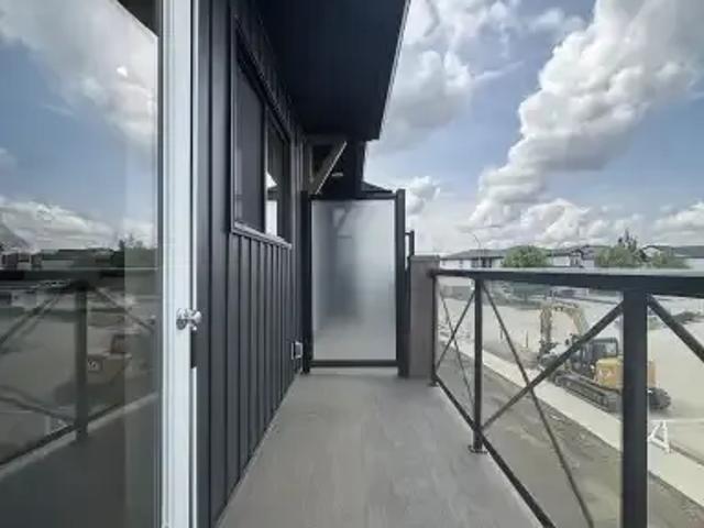 Townhouse for rent in Wedgewood, Alberta