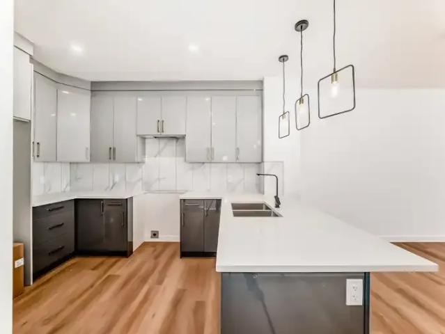 Townhouse for rent in Wedgewood, Alberta