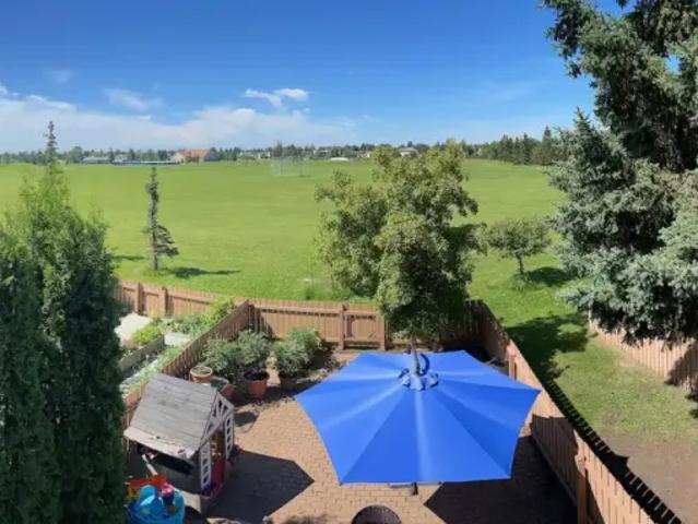 Townhouse for rent in Wedgewood, Alberta