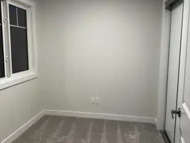 Townhouse for rent in Wedgewood, Alberta