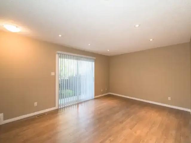 Townhouse for rent in Wedgewood, Alberta