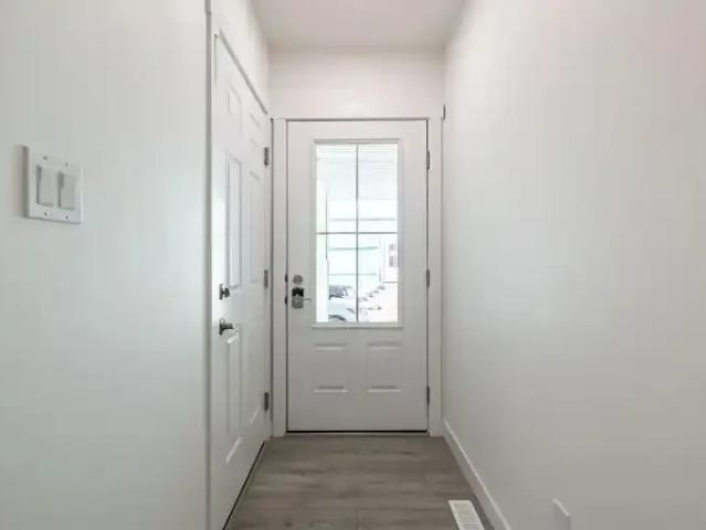 Townhouse for rent in Wedgewood, Alberta