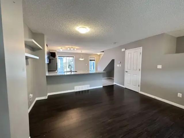 Townhouse for rent in Wedgewood, Alberta