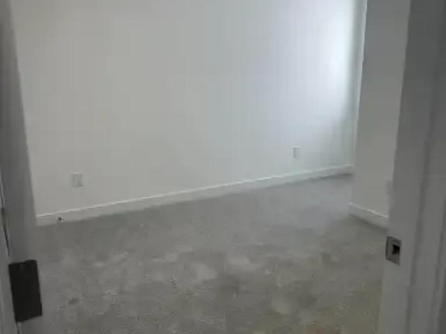 Townhouse for rent in Wedgewood, Alberta
