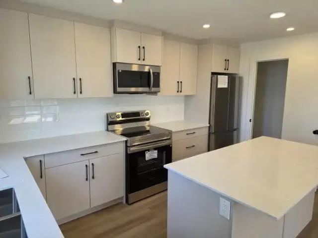 Townhouse for rent in Wedgewood, Alberta