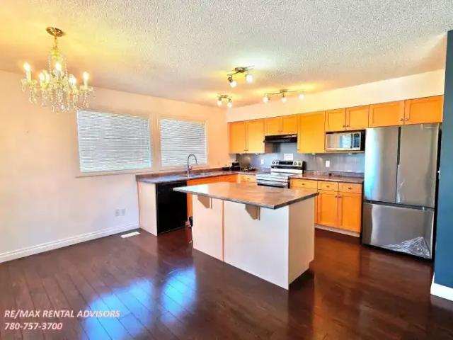 Townhouse for rent in Wedgewood, Alberta