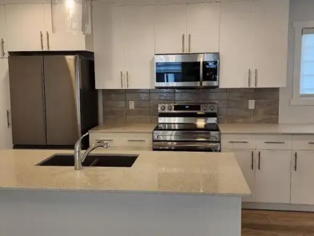 Townhouse for rent in Wedgewood, Alberta