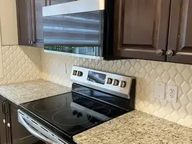 Townhouse for rent in Wedgewood, Alberta