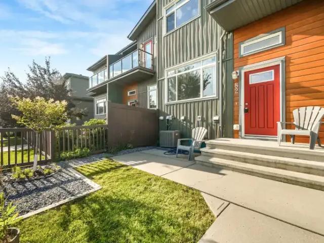 Townhouse for rent in Wedgewood, Alberta