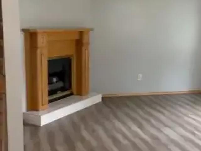 Townhouse for rent in Wedgewood, Alberta