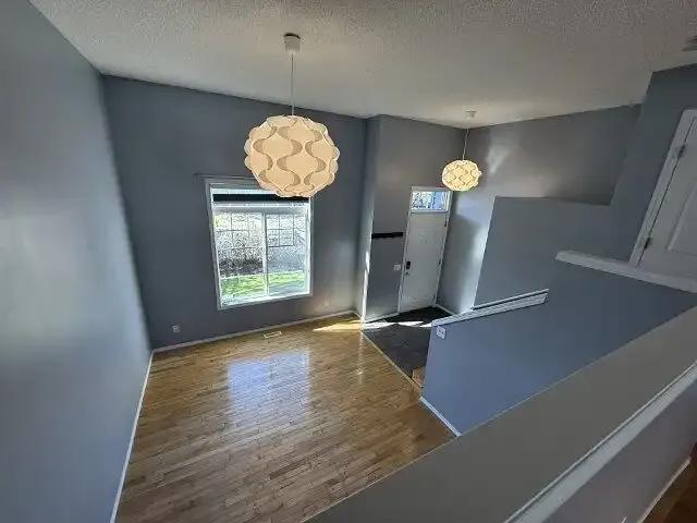 Townhouse for rent in Wedgewood, Alberta