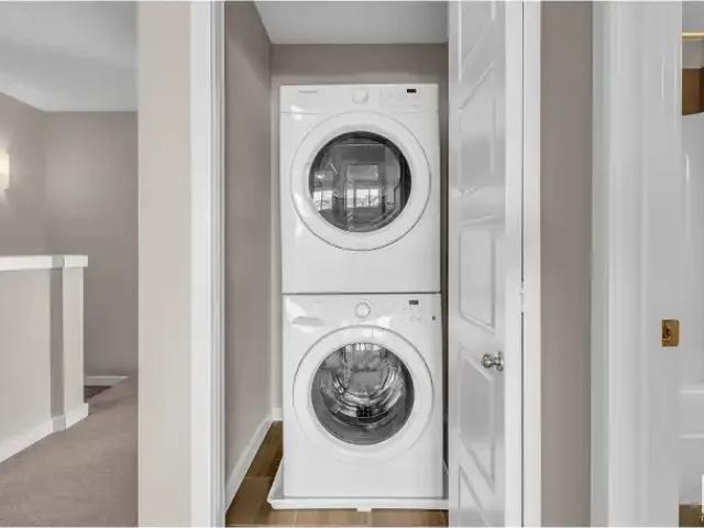 Townhouse for rent in Wedgewood, Alberta