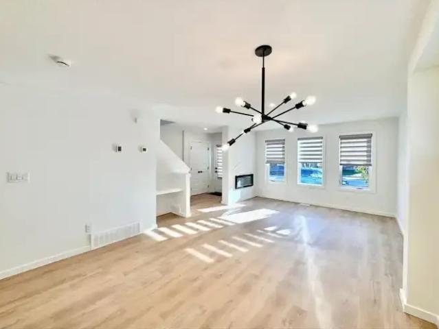 Townhouse for rent in Wedgewood, Alberta