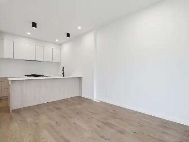 Townhouse for rent in Wedgewood, Alberta