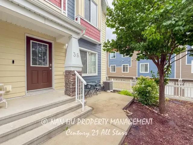 Townhouse for rent in Wedgewood, Alberta