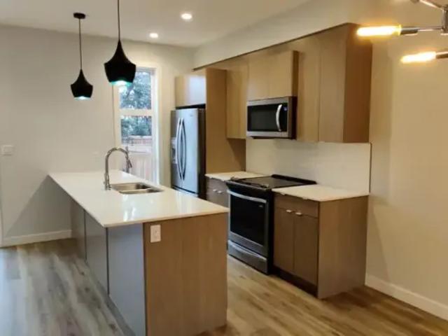 Townhouse for rent in Wedgewood, Alberta