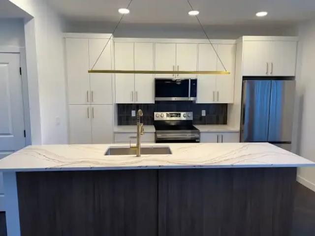 Townhouse for rent in Wedgewood, Alberta