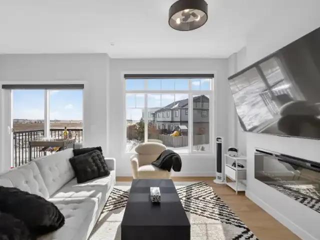 Townhouse for rent in Wedgewood, Alberta
