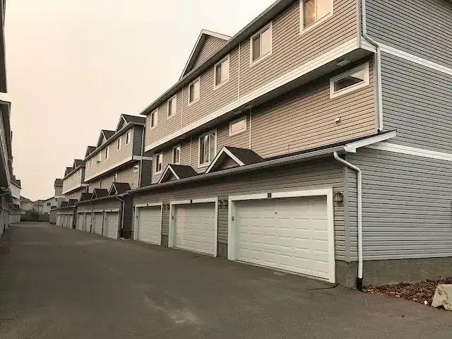Townhouse for rent in Wedgewood, Alberta