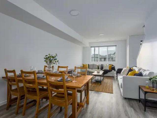 Townhouse for rent in Wedgewood, Alberta