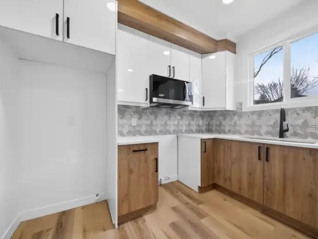 Townhouse for rent in Wedgewood, Alberta