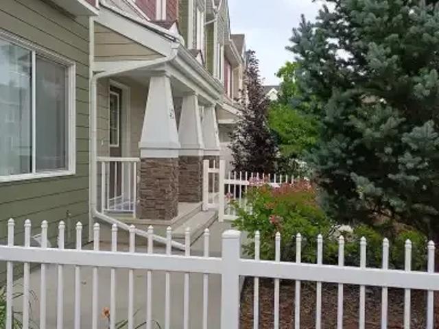 Townhouse for rent in Wedgewood, Alberta