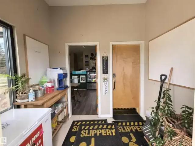 Townhouse for rent in Wedgewood, Alberta
