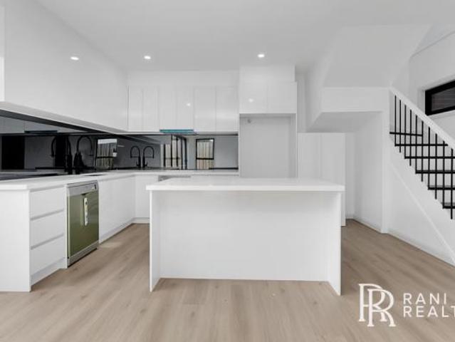 Townhouse for sale in Camerons Creek, Victoria