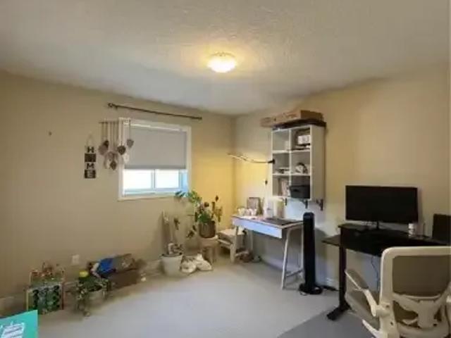 Townhouse for rent in Kitchener, Ontario