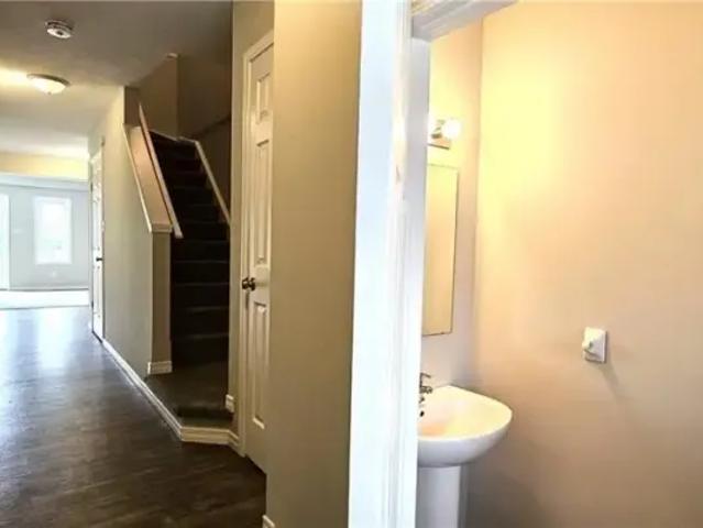 Townhouse for rent in Kitchener, Ontario