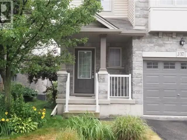 Townhouse for rent in Kitchener, Ontario