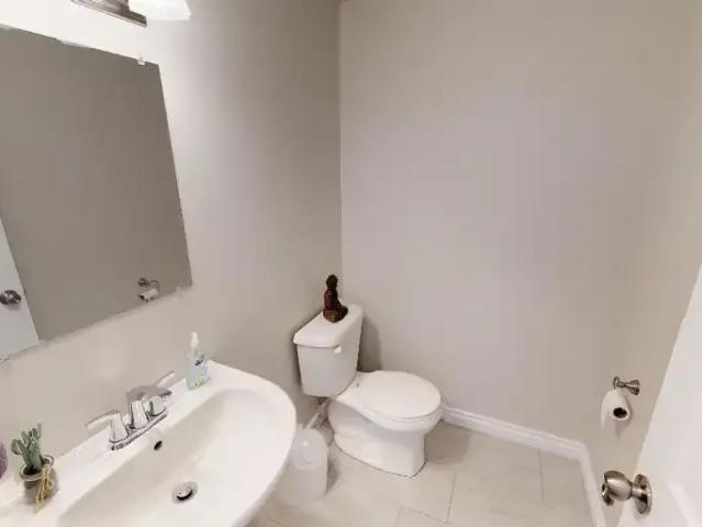 Townhouse for rent in Rolly View, Alberta