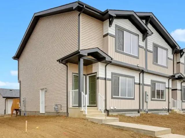 Townhouse for rent in Black Stone, City of Leduc