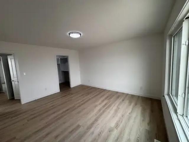 Townhouse for rent in Rolly View, Alberta