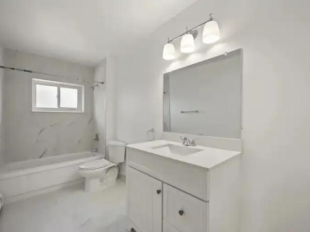 Townhouse for rent in Kawartha Lakes, Ontario