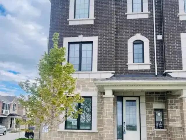 Townhouse for rent in Milton, Ontario