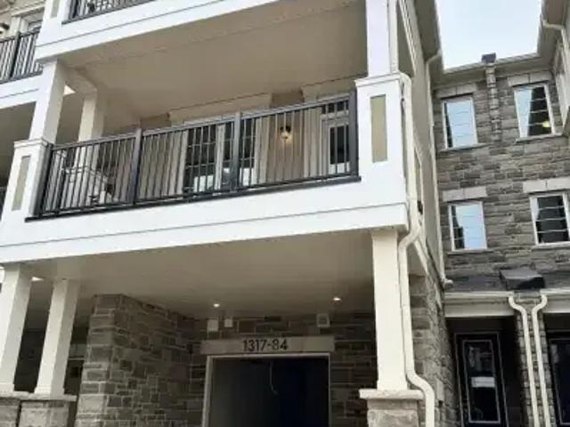 Townhouse for rent in Milton, Ontario