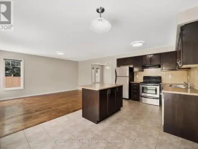 Townhouse for rent in Milton, Ontario