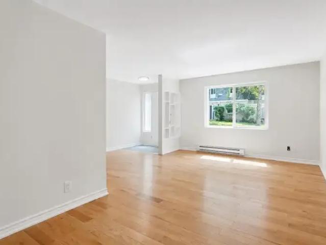 Townhouse for rent in Mississauga, Ontario