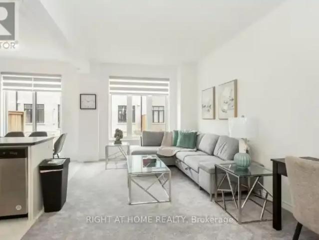 Townhouse for rent in Niagara Falls, Golden Horseshoe