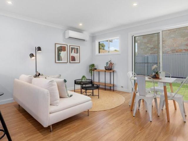 Townhouse for rent in Newcastle, Newcastle-Maitland