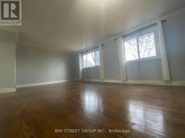 Townhouse for rent in Oakville