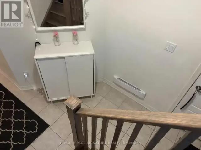 Townhouse for rent in Oakville, Golden Horseshoe