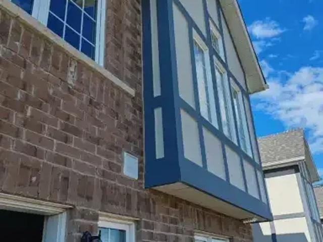 Townhouse for rent in Oakville, Ontario
