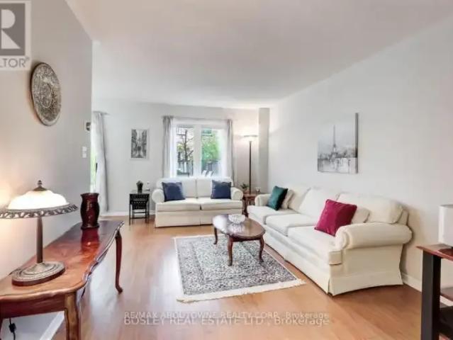 Townhouse for rent in Oakville, Ontario