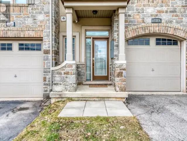 Townhouse for rent in Oakville, Ontario