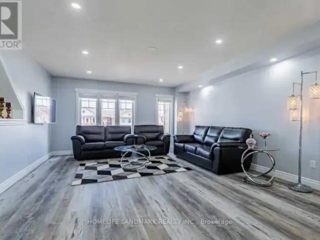 Townhouse for rent in Oakville, Ontario