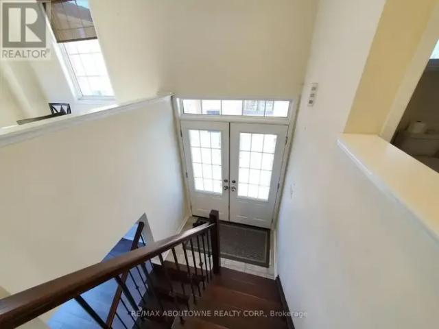 Townhouse for rent in Oakville
