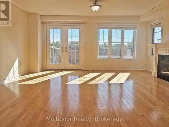Townhouse for rent in Oakville, Golden Horseshoe
