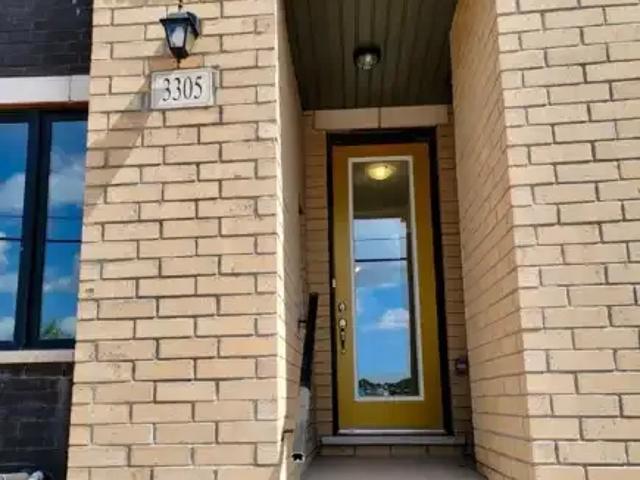 Townhouse for rent in Oakville, Golden Horseshoe